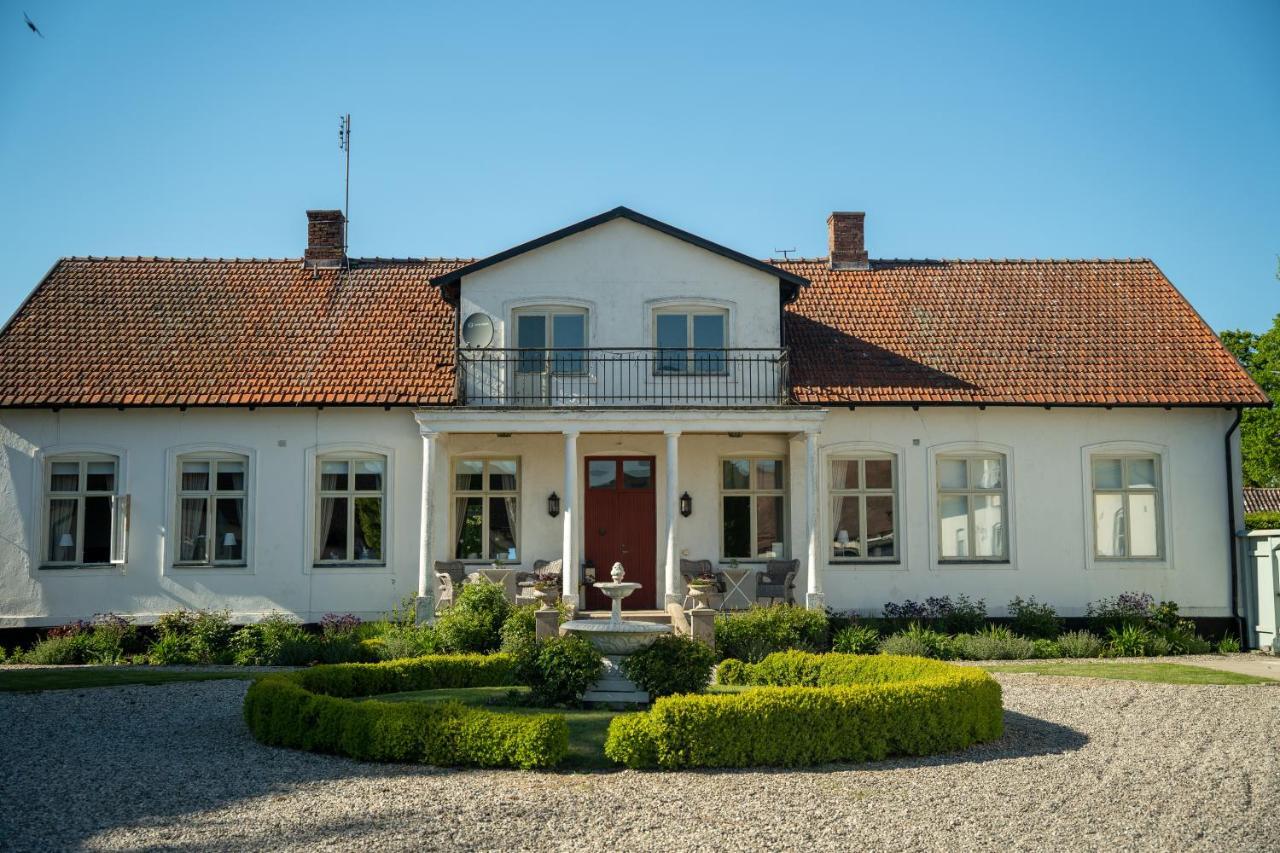 Svabesholms Kungsgards B&B Och Pensionat Stenshuvud Чивик Экстерьер фото