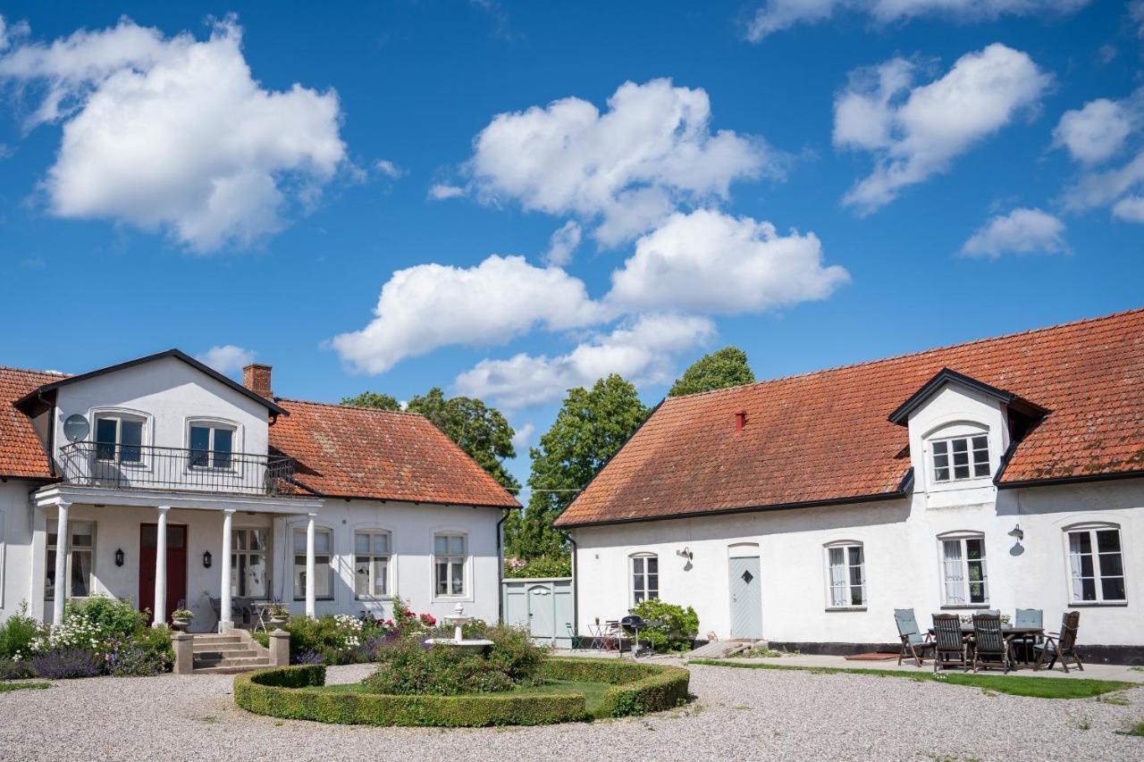 Svabesholms Kungsgards B&B Och Pensionat Stenshuvud Чивик Экстерьер фото